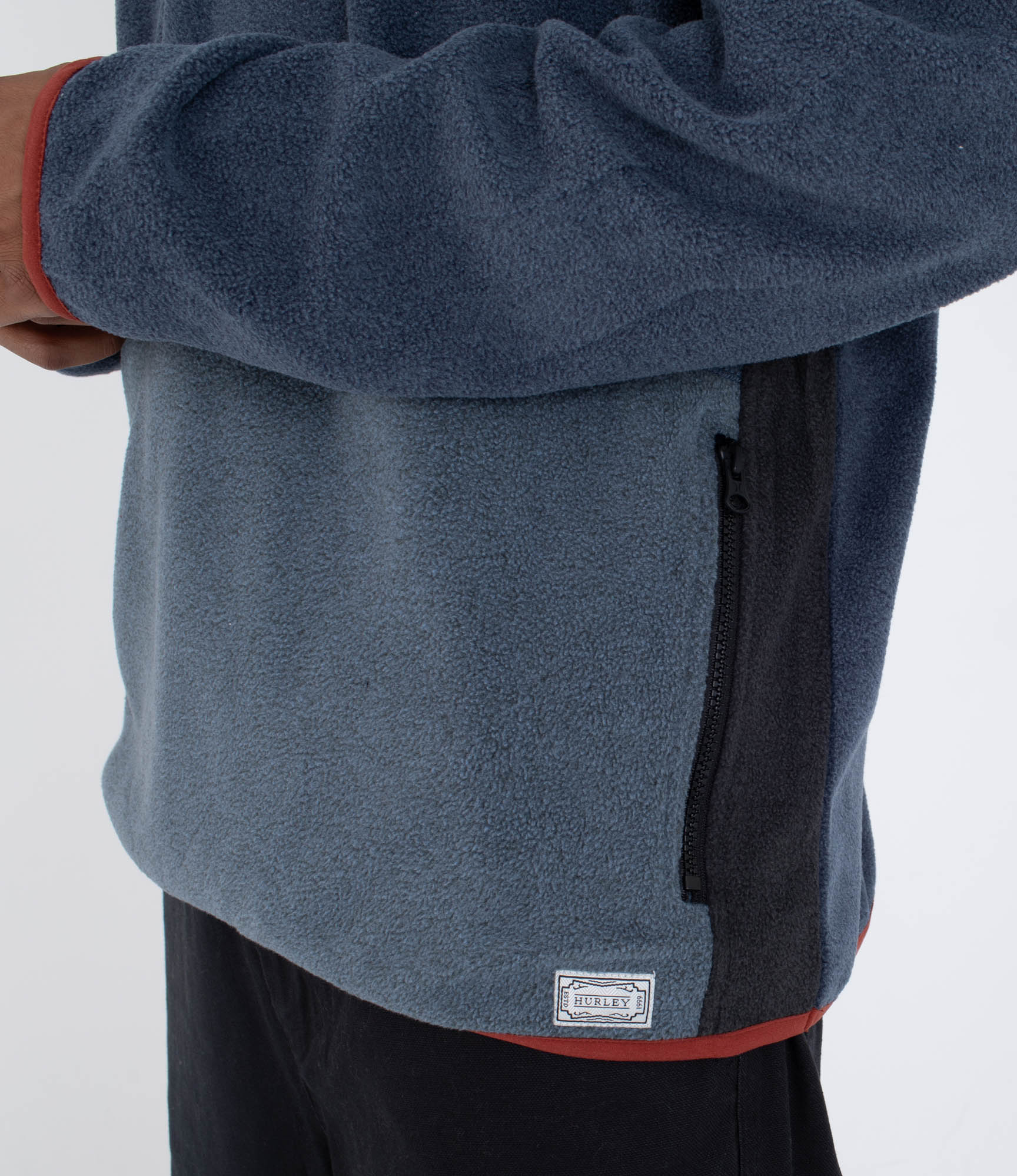 HURLEY | BLOCKED WINDCHILL MOCKNECK | פליז גברים הארלי 911