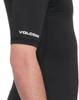 VOLCOM | LIDO SS | חולצת לייקרה שחורה שרוול קצר VOLCOM