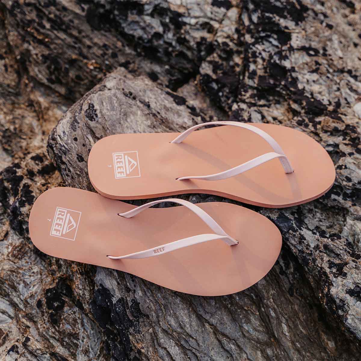 REEF | CJ6733 Bliss Nights Cameo Rose Cork | כפכפי נשים REEF