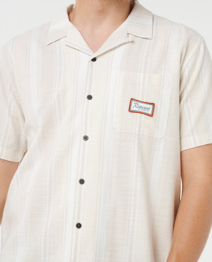 RIP CURL | MOD CALI STRIPE S/S SHIRT | חולצה מכופתרת גברים וויבז מ.ס בע"מ