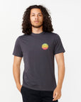 RIP CURL | WETSUIT ICON TEE | חולצה קצרה גברים וויבז מ.ס בע"מ