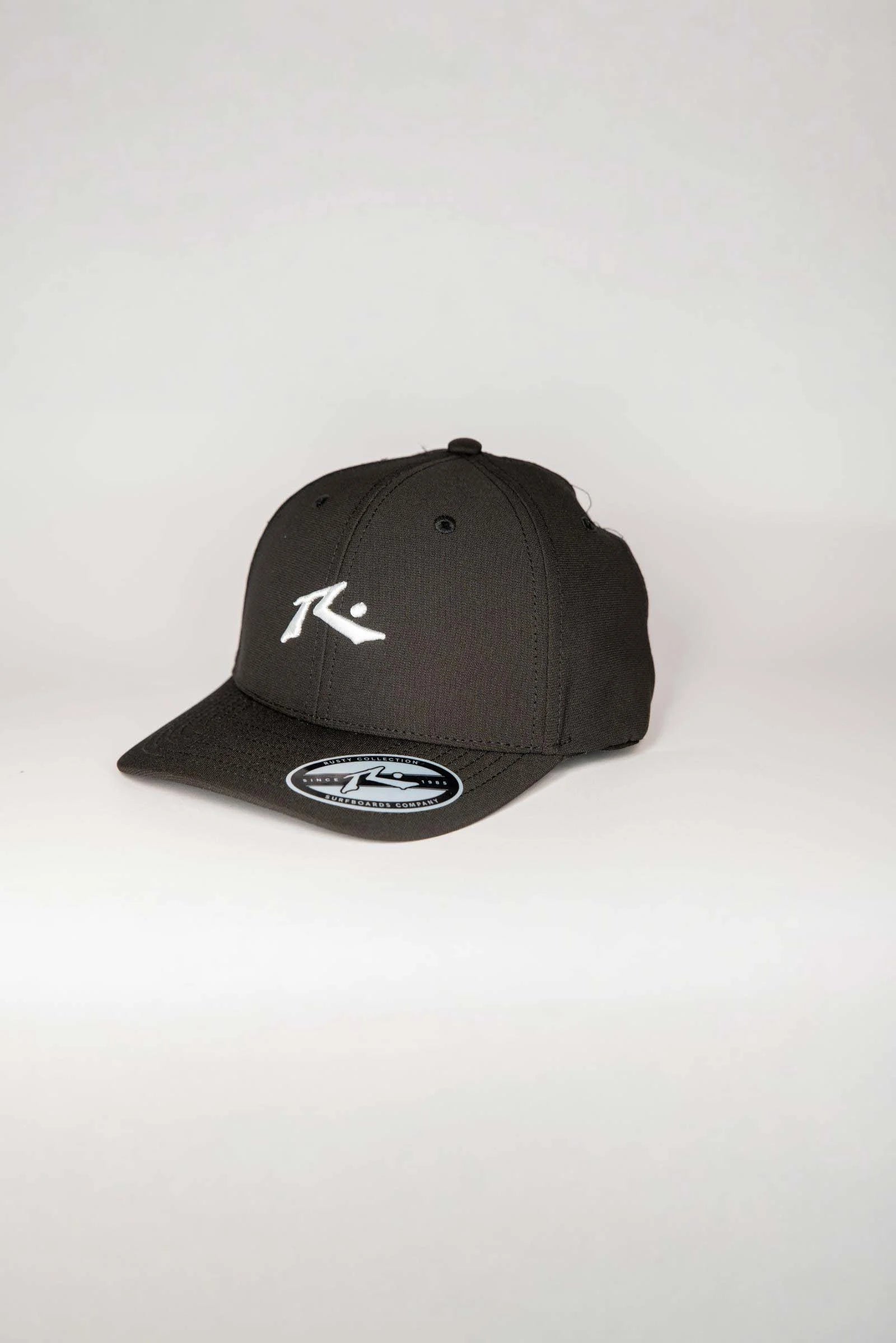 RUSTY | כובע שחור לבן RUSTY