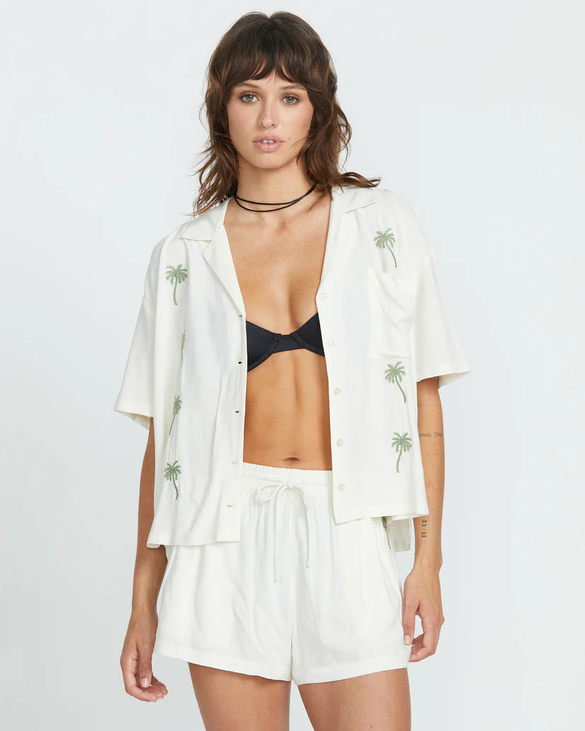 VOLCOM | SUN STUNNER SS | חולצה מכופתרת נשים שמנת VOLCOM