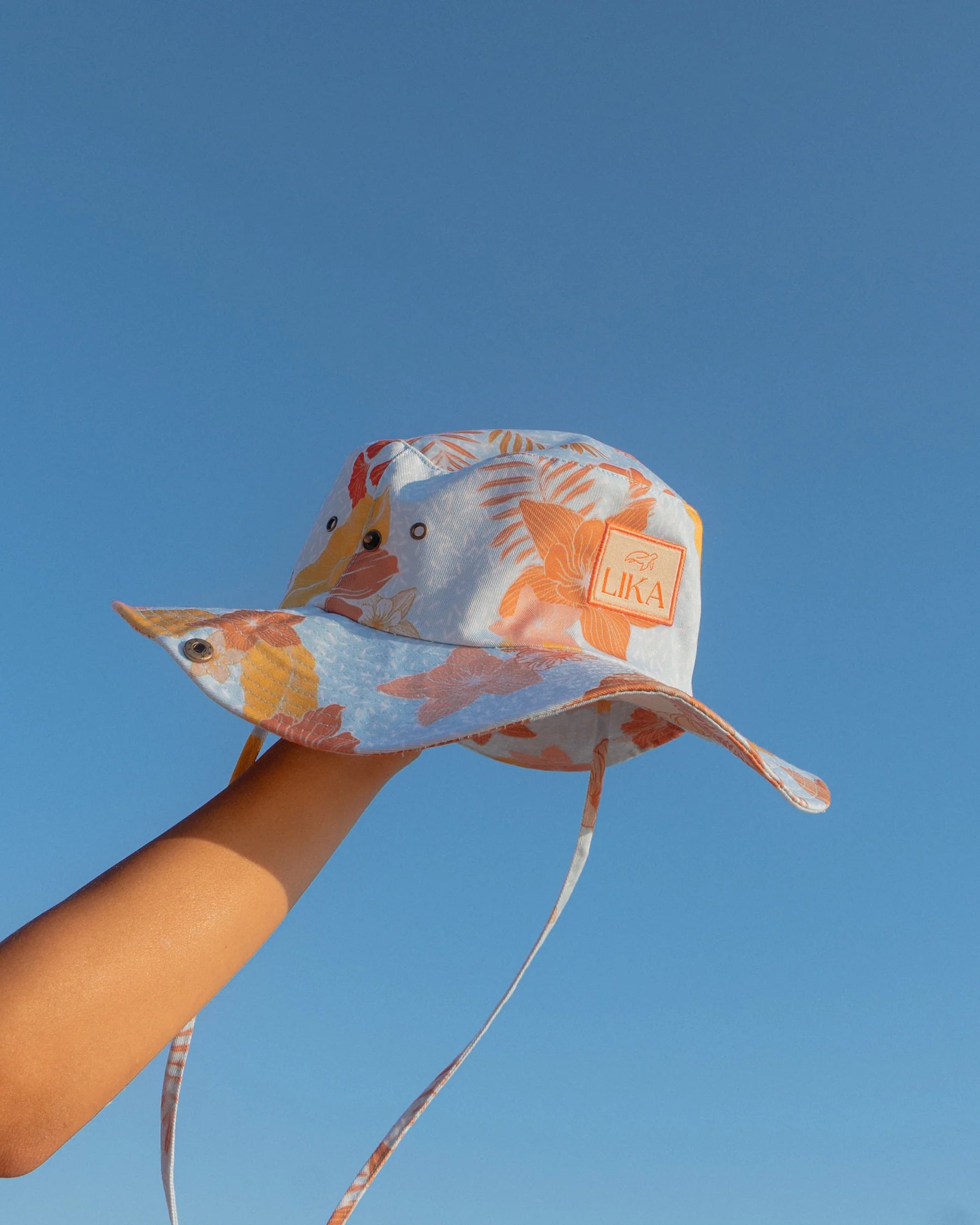 LIKA | Hawaiian Lover Hat | כובע טמבל