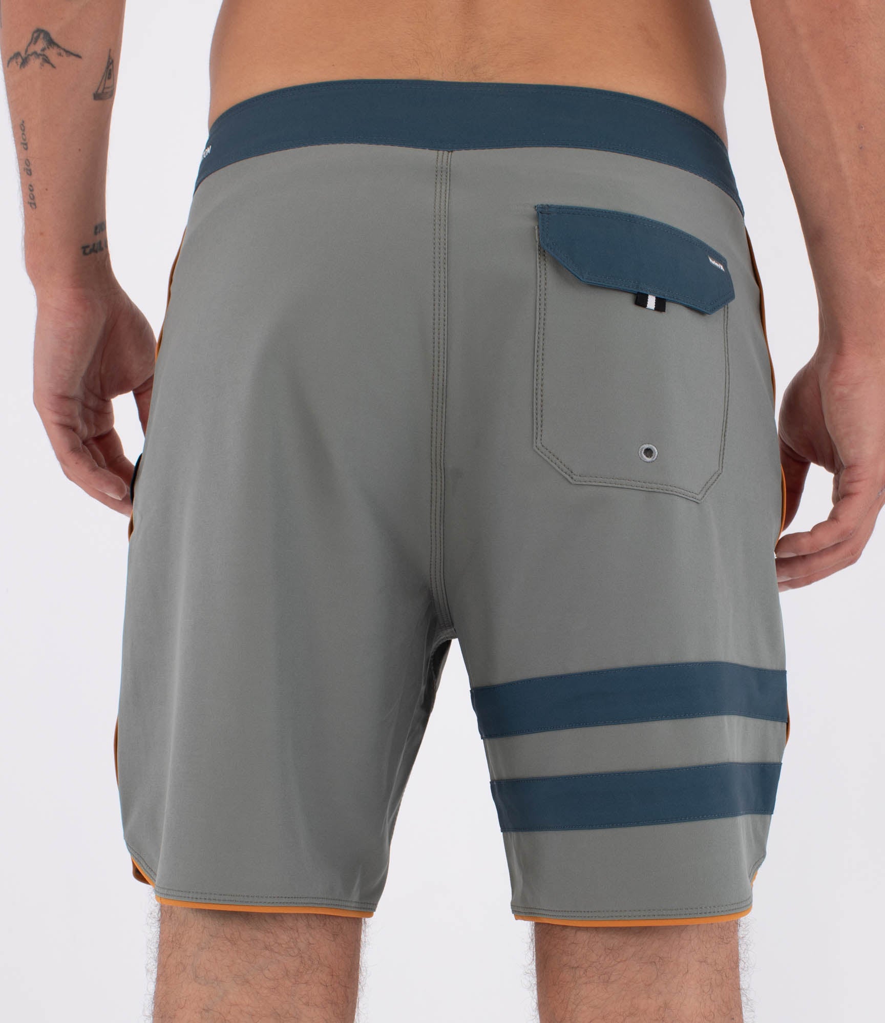 HURLEY | PHANTOM ECO BLOCK PARTY SOLID 18 GREY | מכנס גלישה בגד ים 911