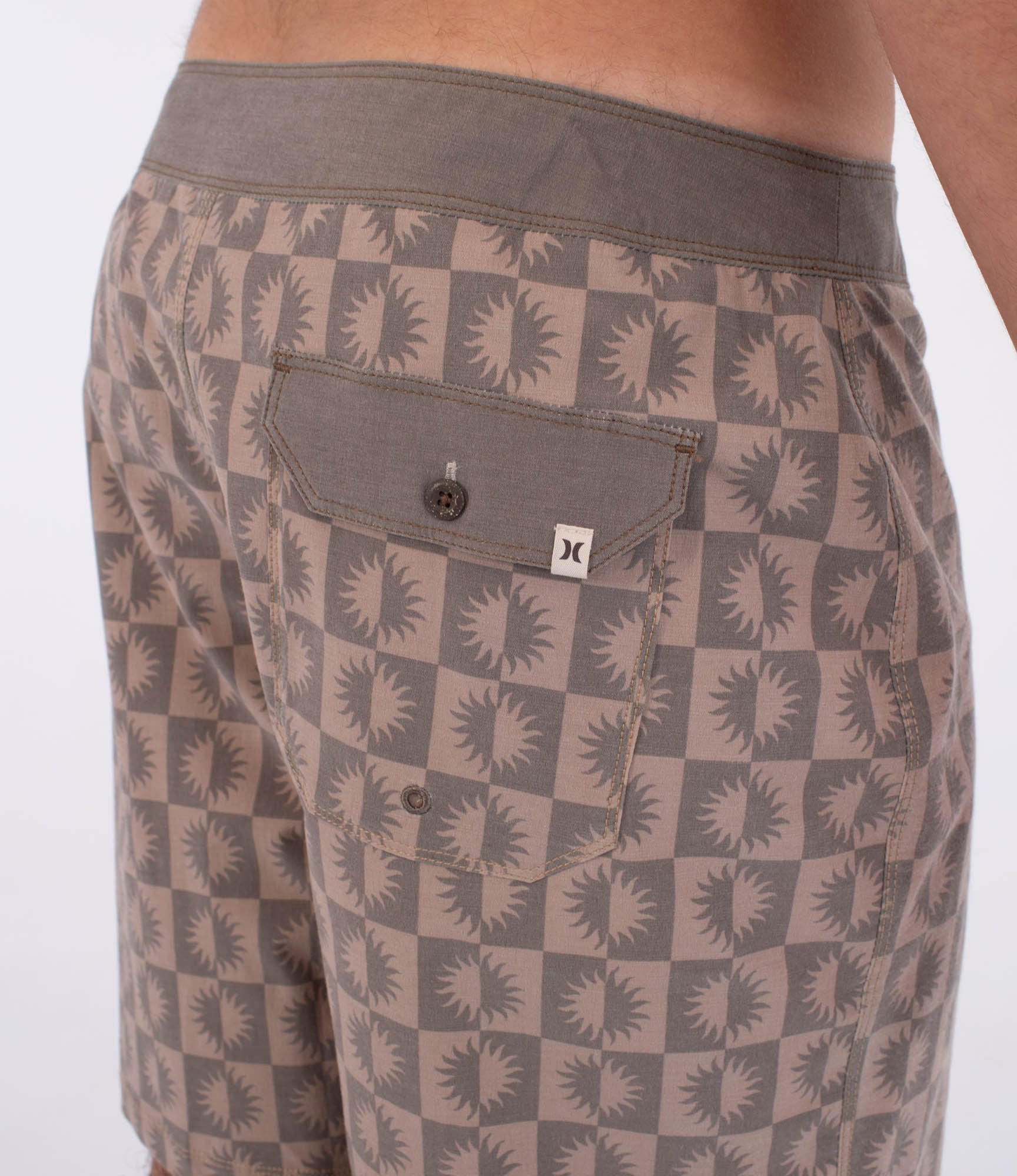 HURLEY |PHANTOM NATURALS TAILGATE 18 BROWN | מכנס גלישה בגד ים 911