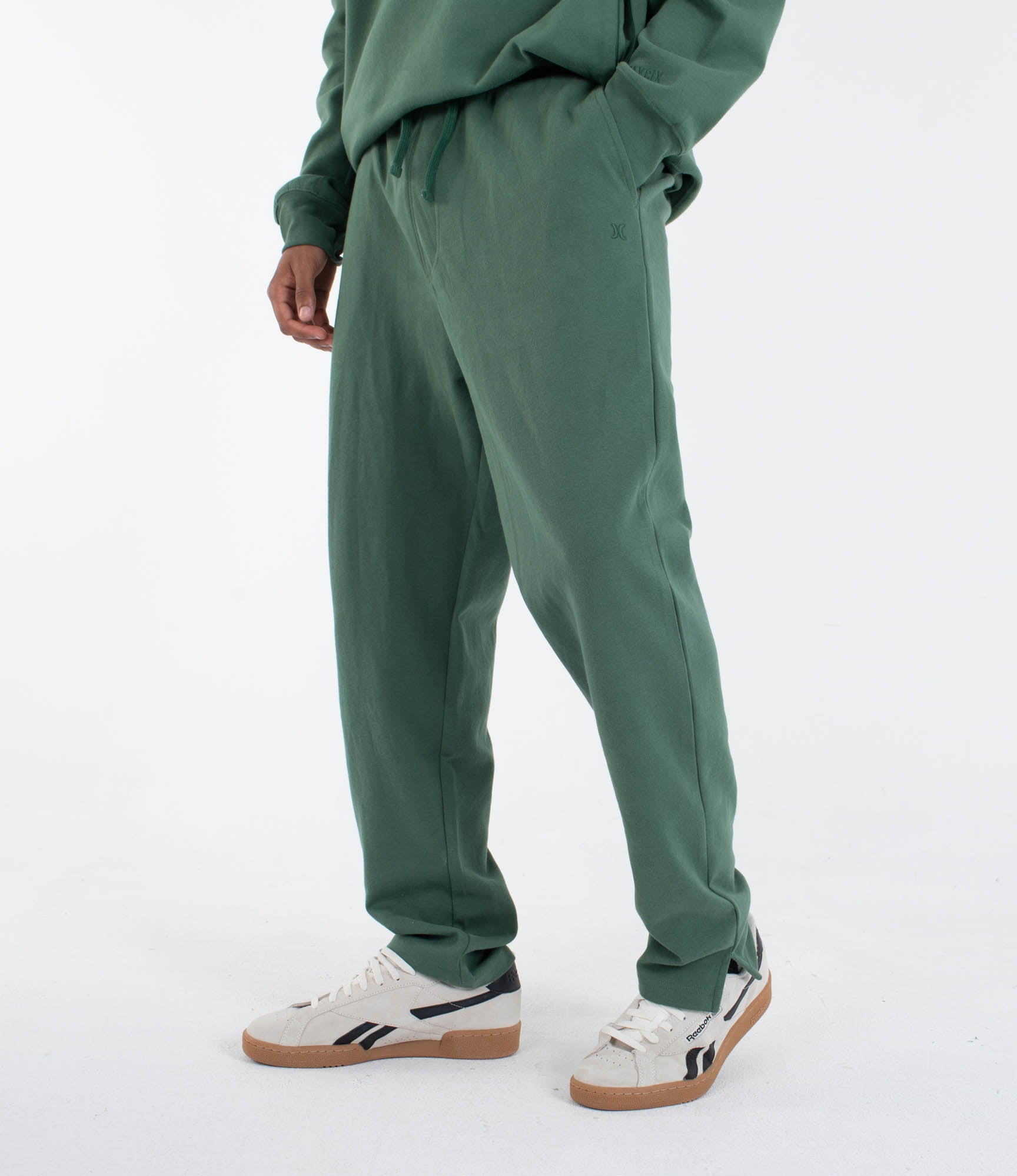 HURLEY | LOW TIDE FLEECE PANT | מכנס פליז ארוך גברים הארלי ירוק 911