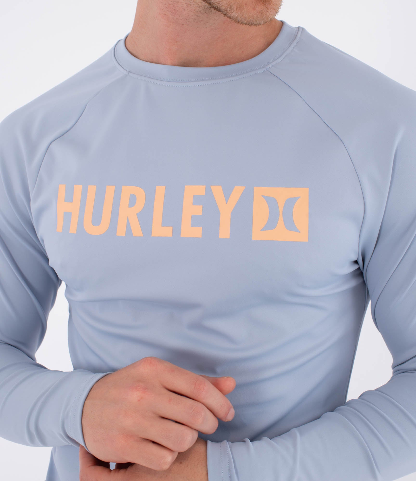 HURLEY | RASH SLIM FIT BOX LS | חולצת לייקרה תכלת 911