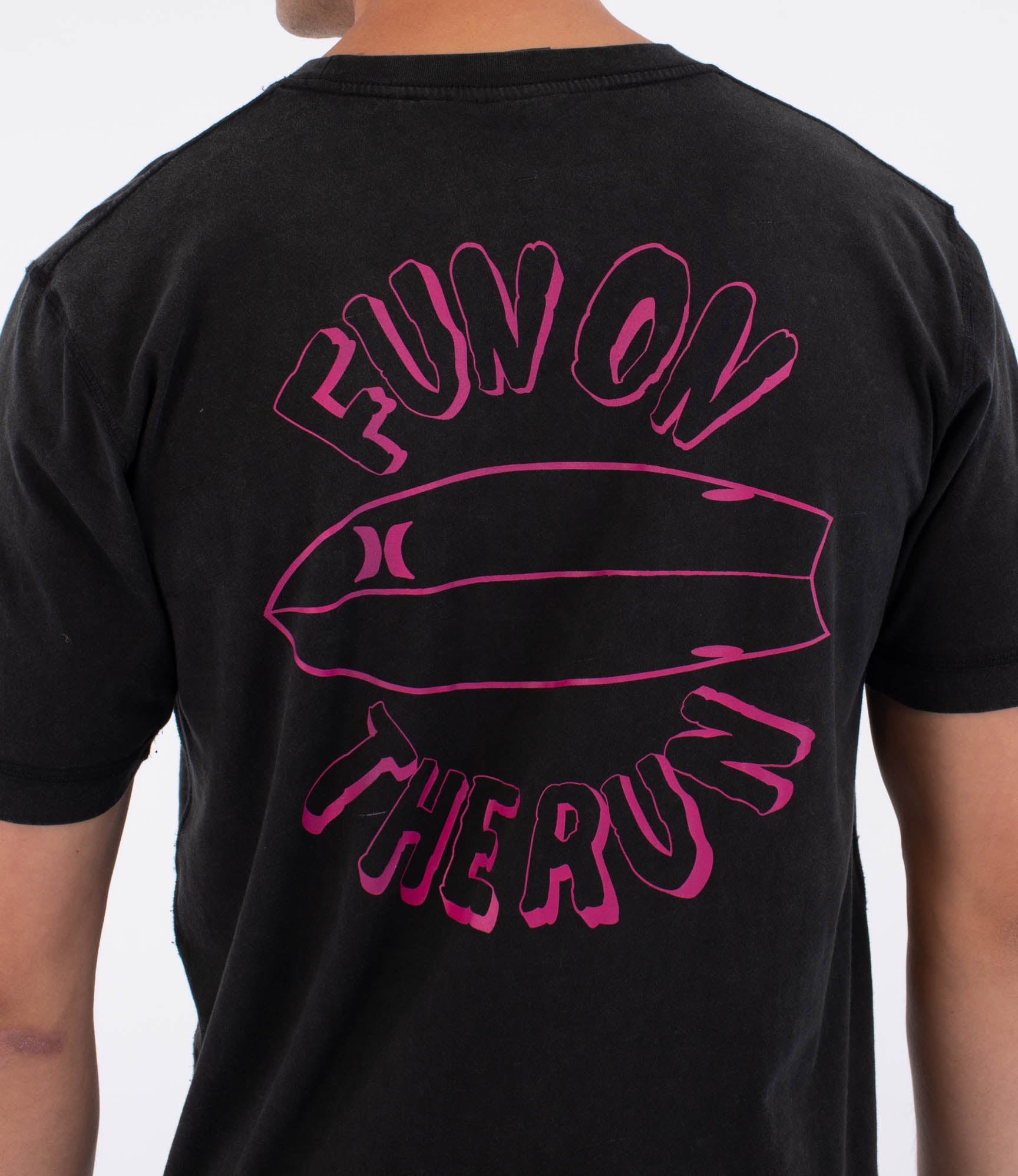 HURLEY | M SIDER BP SS TEE | חולצה שחור קצרה שחור 911