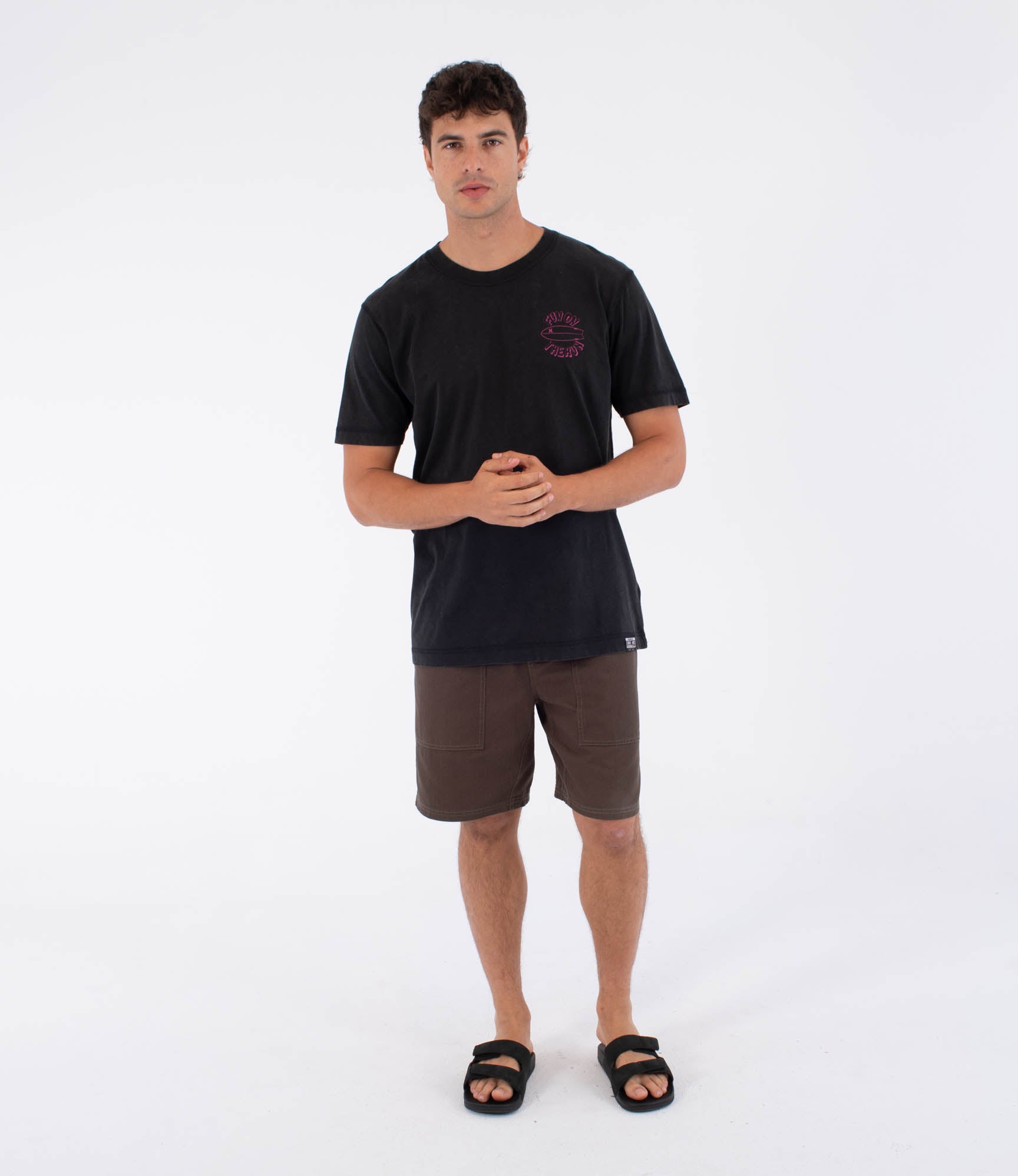 HURLEY | M SIDER BP SS TEE | חולצה שחור קצרה 911