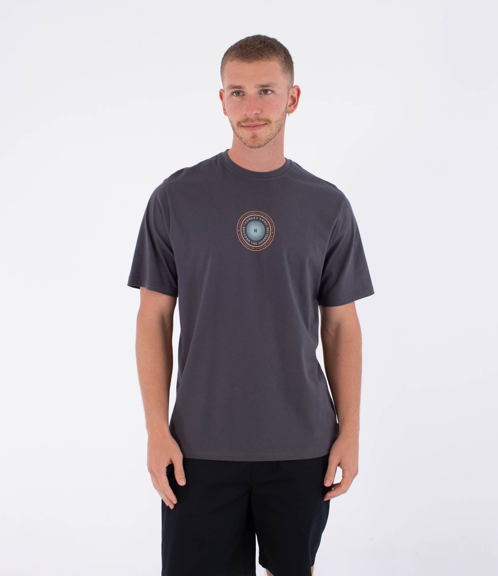 HURLEY | TEE SS PRINTING PRESS PINHEIROS | חולצה קצרה 911