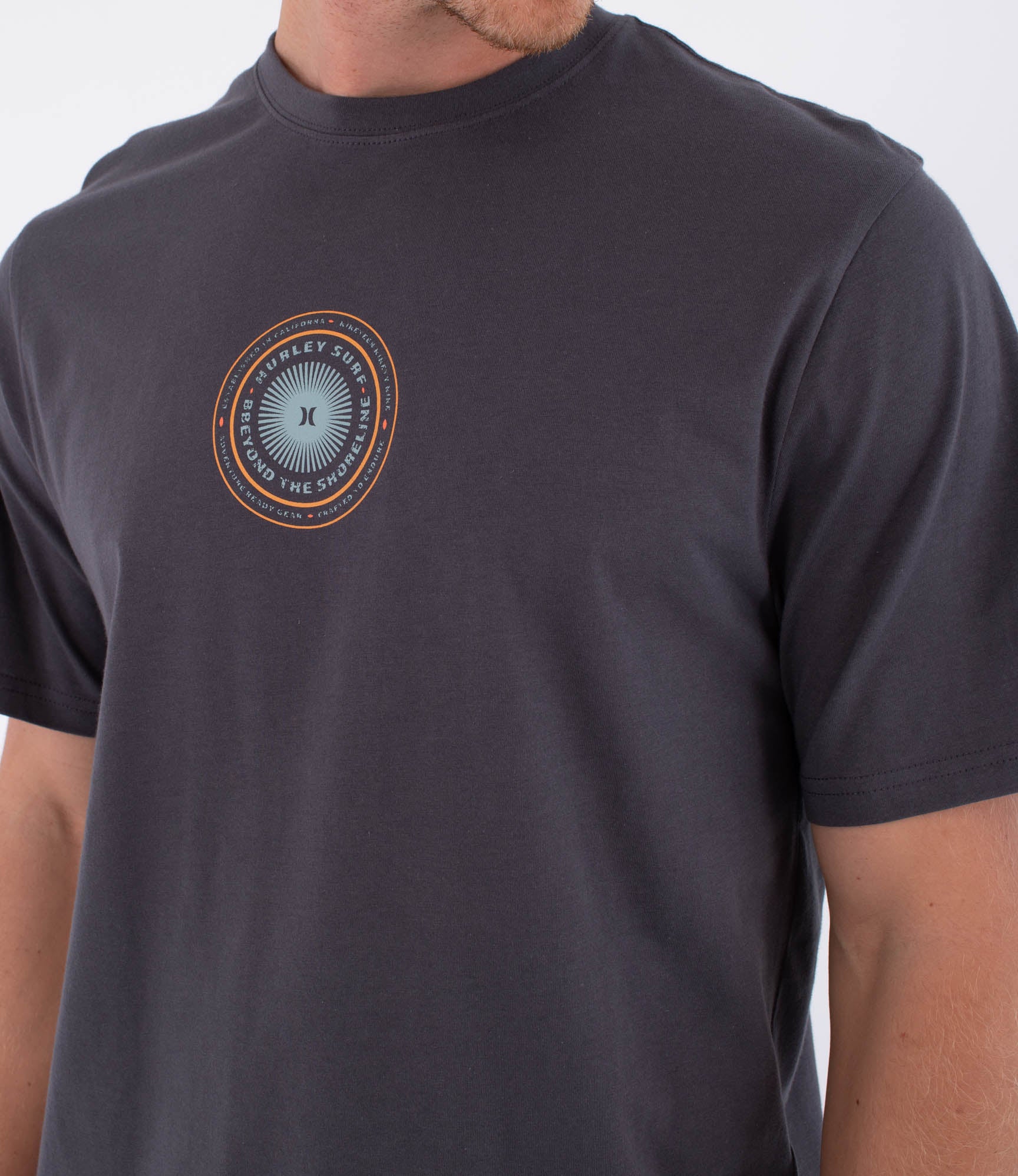 HURLEY | TEE SS PRINTING PRESS PINHEIROS | חולצה קצרה 911