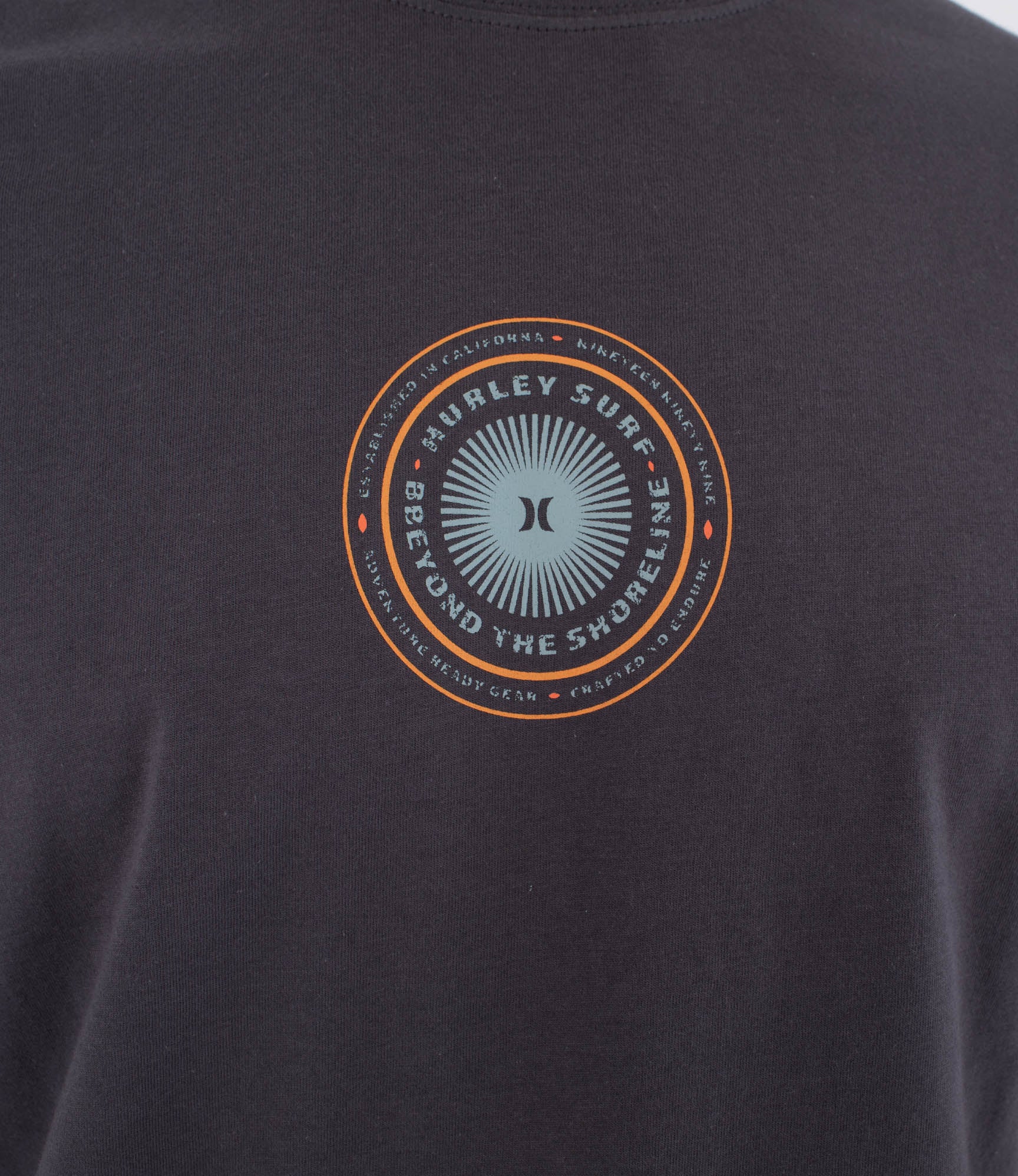 HURLEY | TEE SS PRINTING PRESS PINHEIROS | חולצה קצרה 911