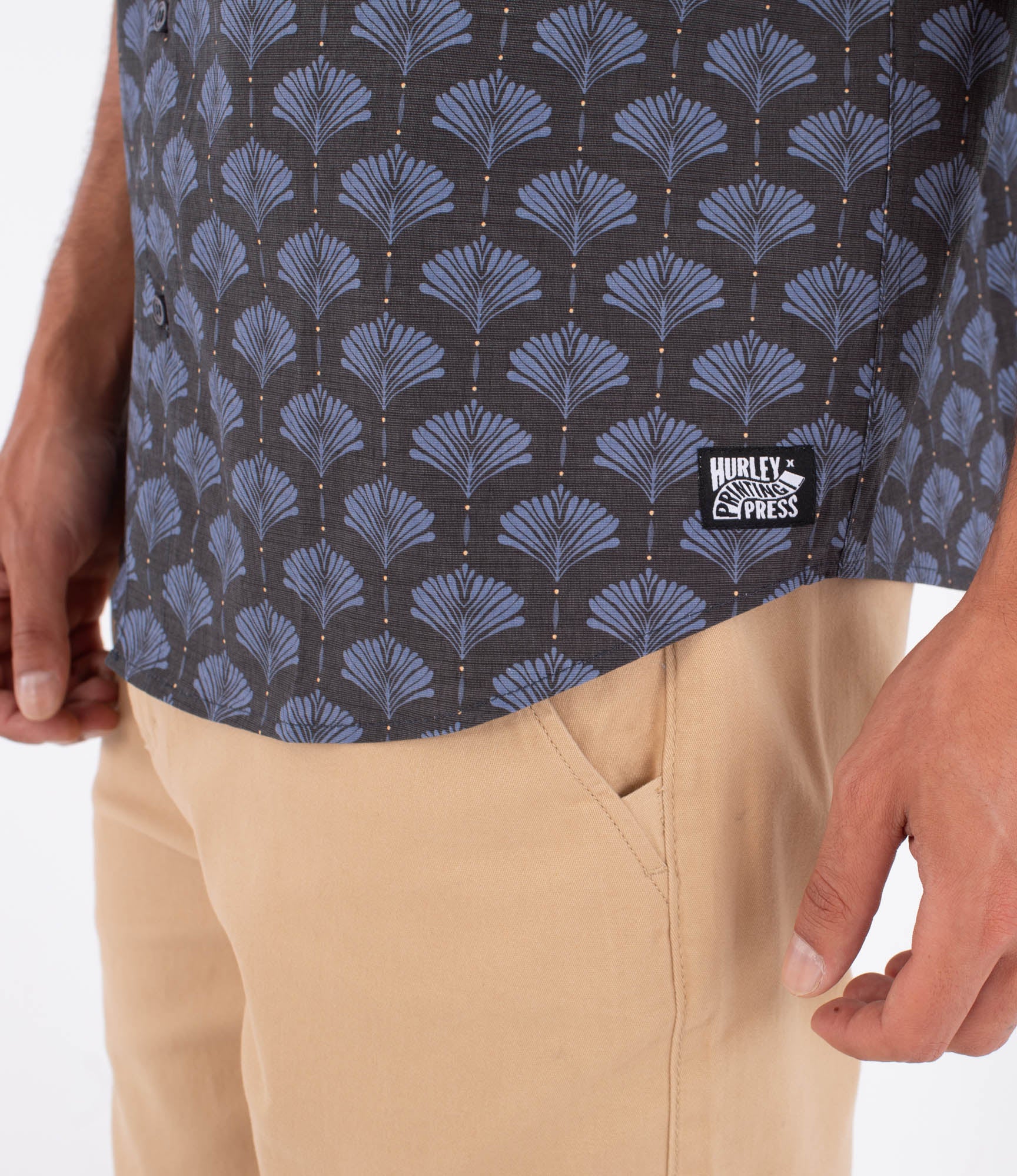 HURLEY | M WOVEN SS PRINTING PRESS ARBORE | חולצה מכופתרת קצרה 911