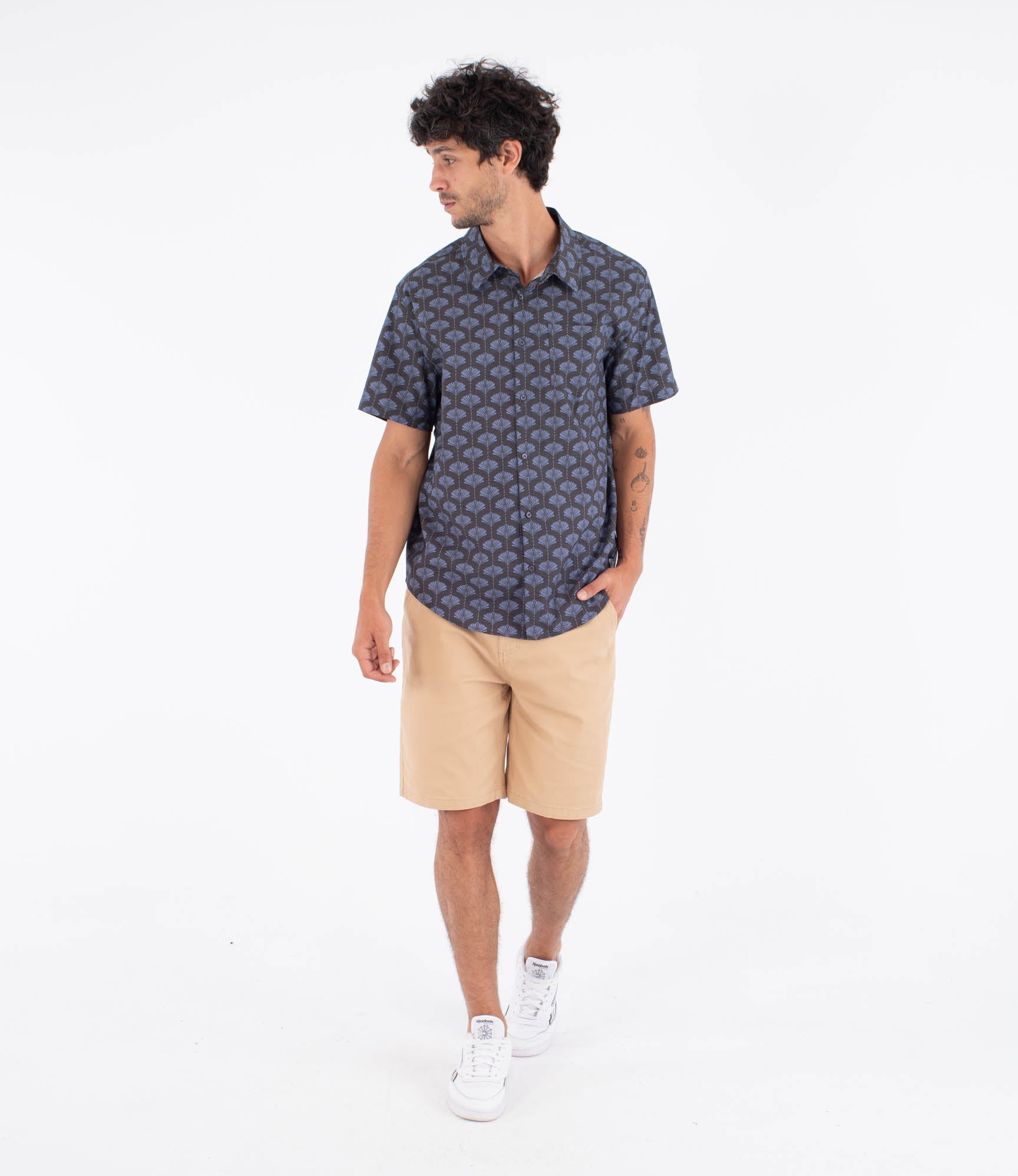 HURLEY | M WOVEN SS PRINTING PRESS ARBORE | חולצה מכופתרת קצרה 911