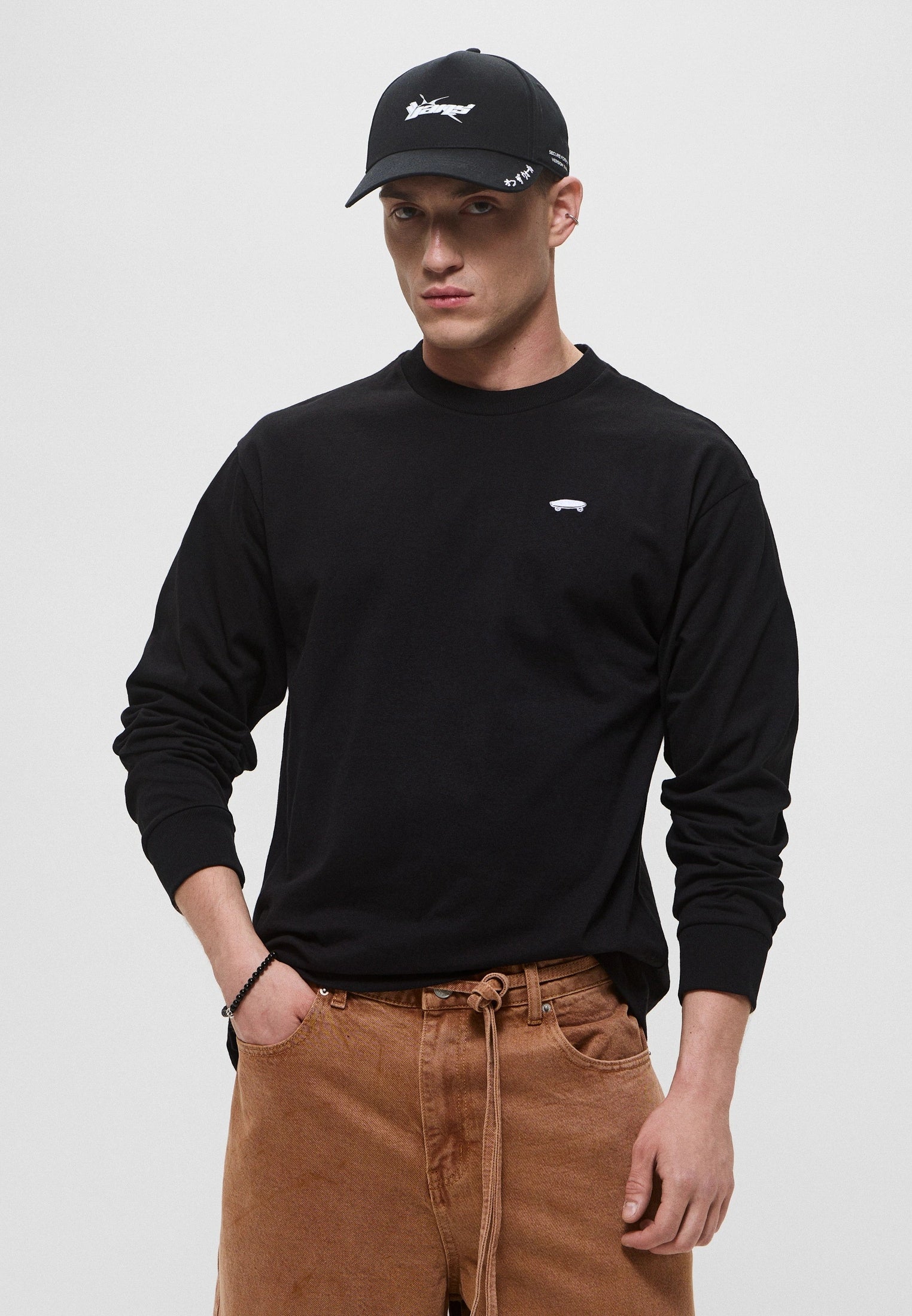 VANS | SALTON LOOSE LS | חולצה ארוכה סלטון וי .אפ ישראל (אפראל) בע"מ