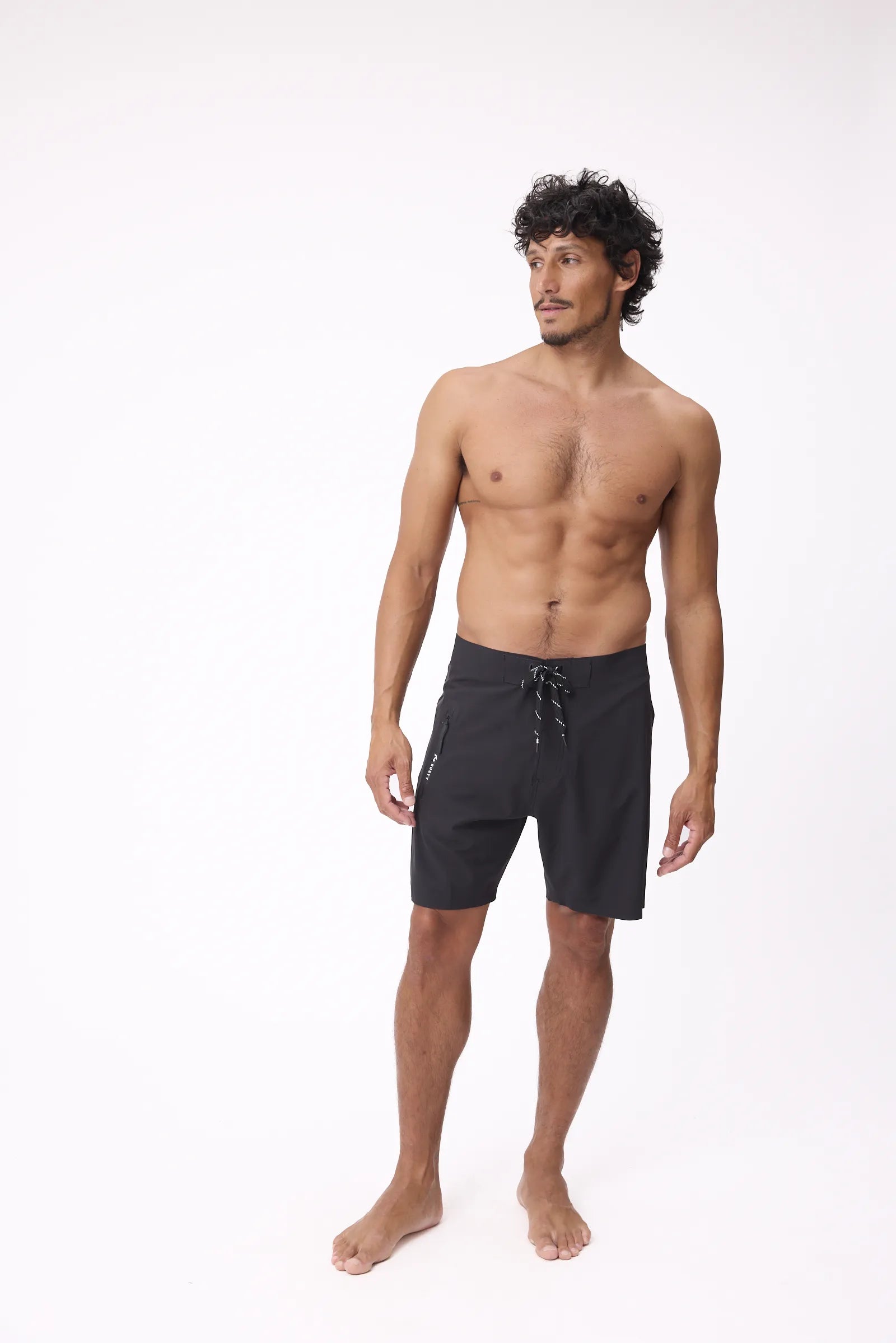 RUSTY | SHORT PRETO BLACK | מכנס בגד ים גלישה אוריונקה