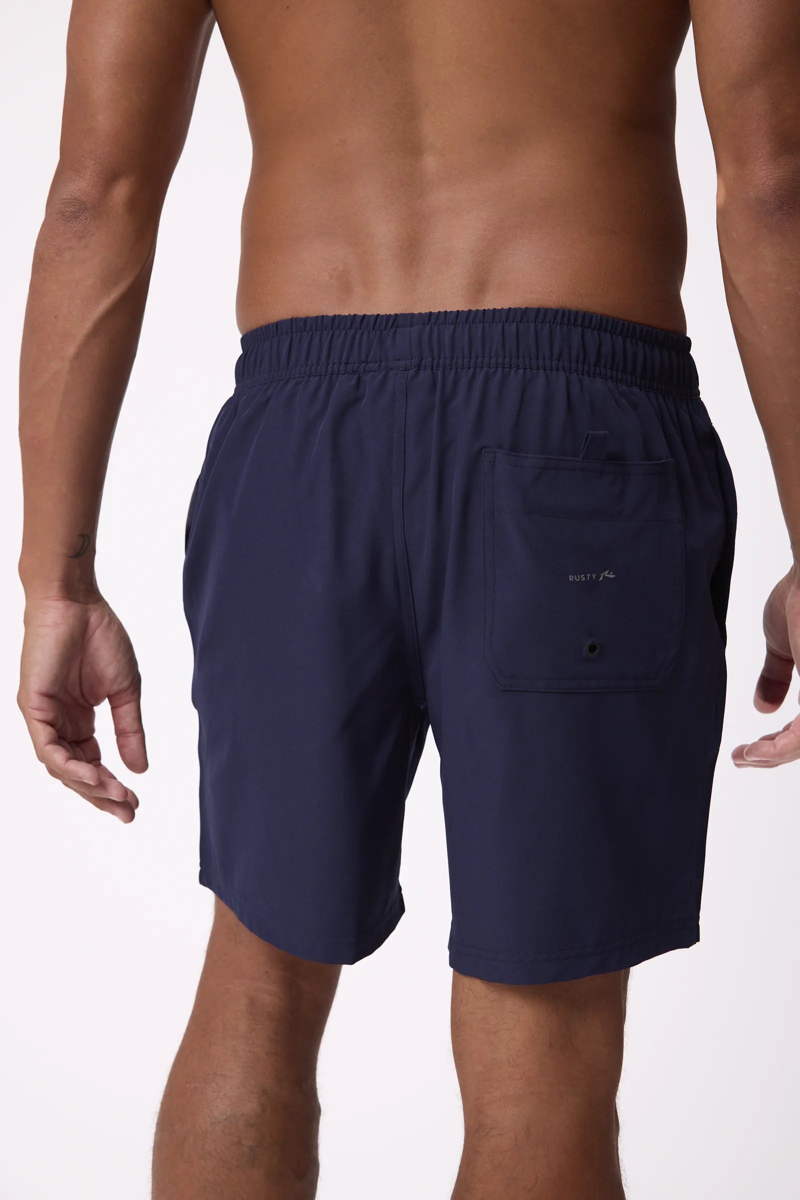 RUSTY | SHORT VIDO NAVY | מכנס ספורט ובגד ים אוריונקה