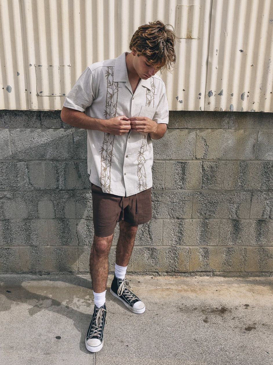 HURLEY | MUSCLE TANKSANO CAMP EMBROIDERED SS | חולצה מכופתרת קצרה 911