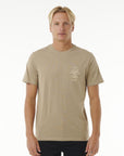 RIP CURL | SEARCH ICON TEE | חולצה קצרה גברים וויבז מ.ס בע"מ